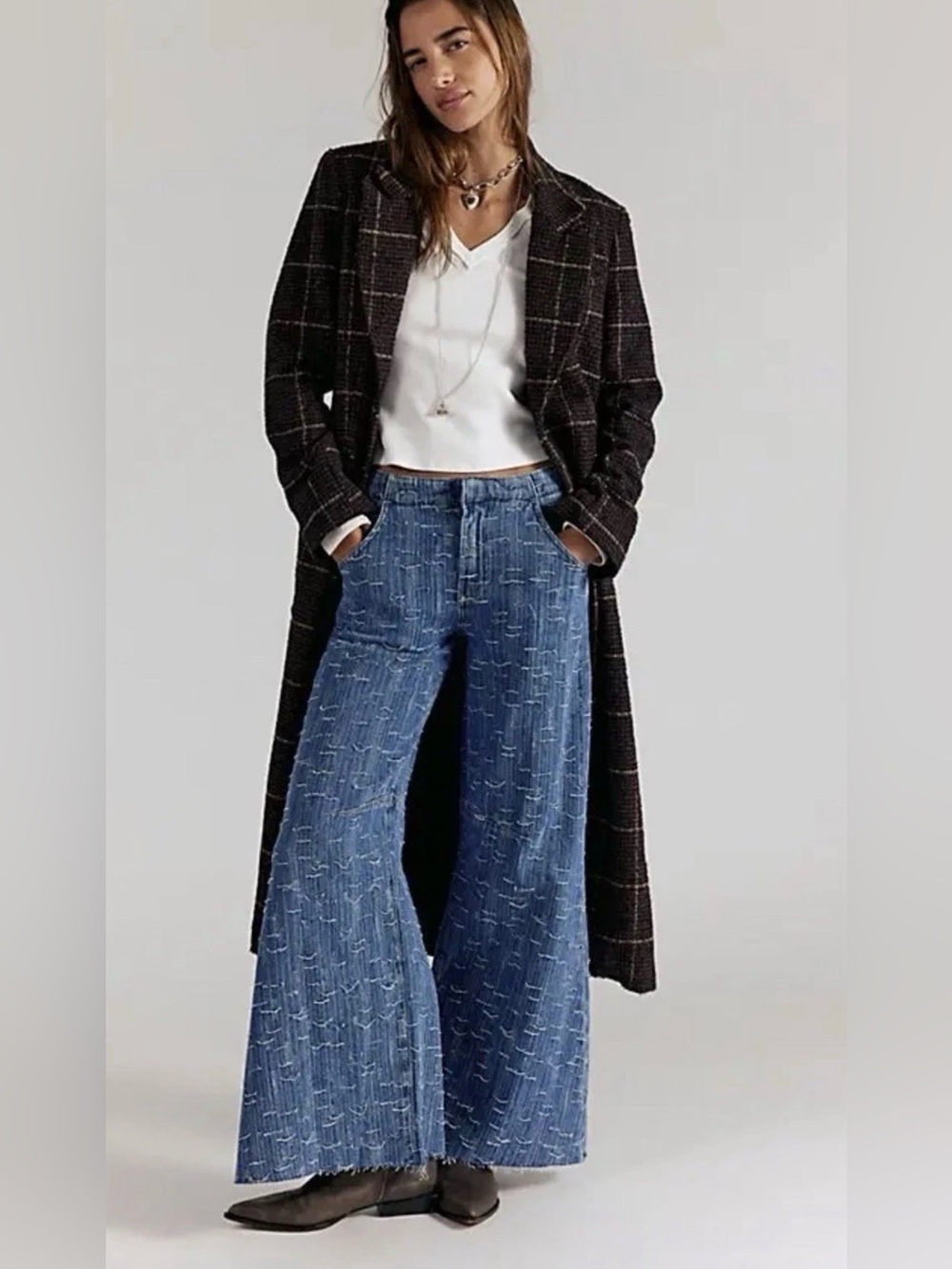 Free People Front Row Wide Leg Flare Jeans We The Free Thread Detail Raw Hem